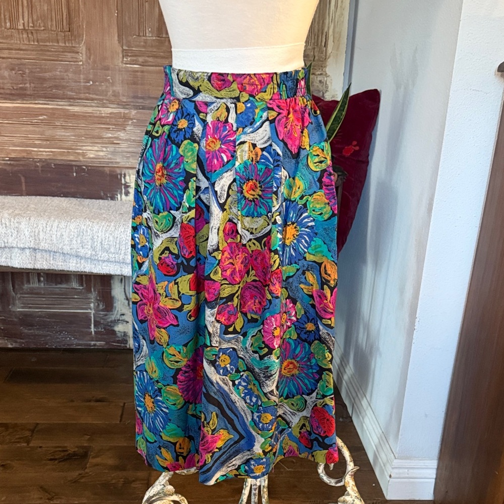 Vintage Floral Women's Skirt
